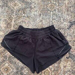 Lululemon Hotty Hot Short II 2.5" Black